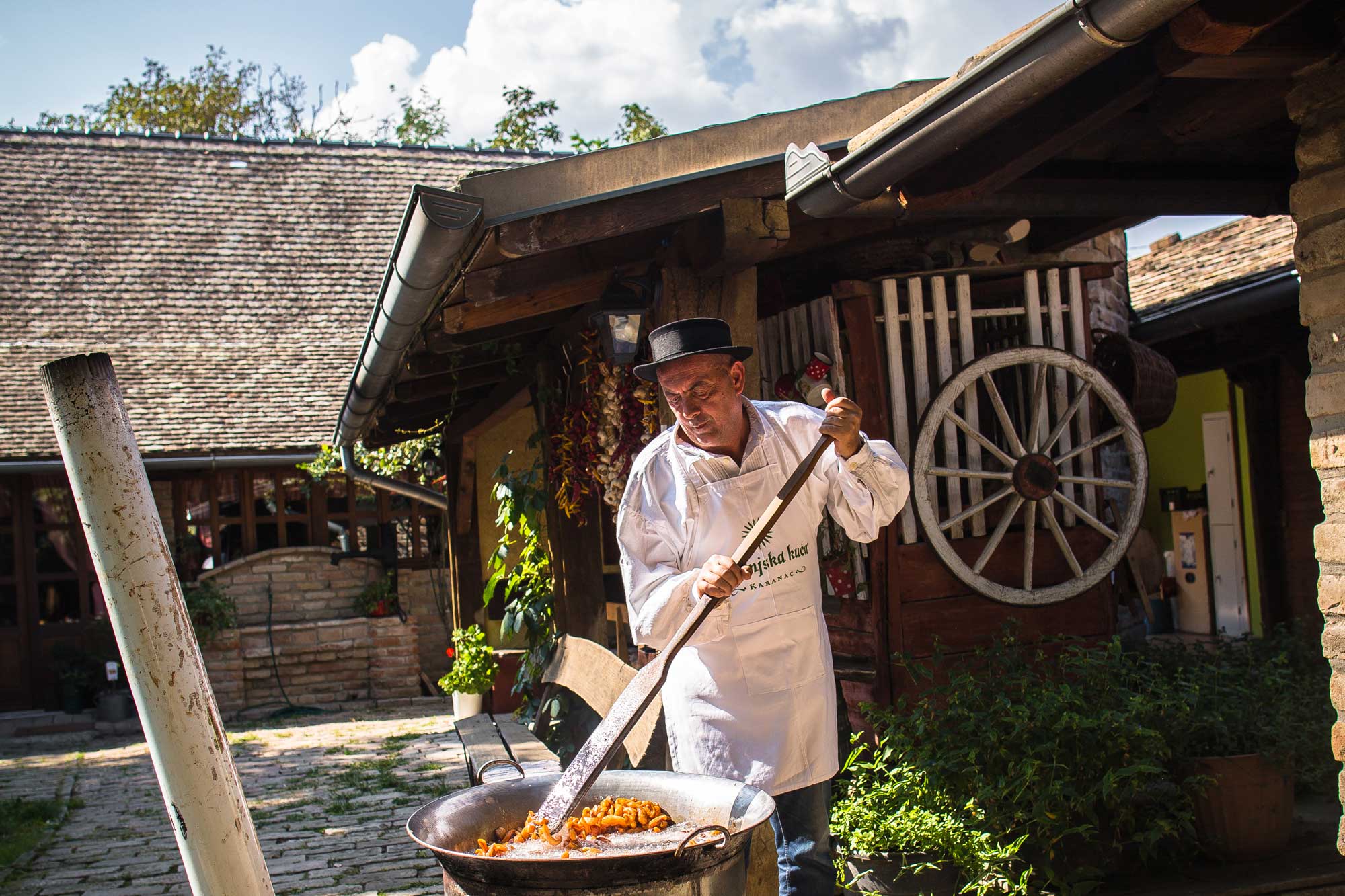 Seoski turizam u Hrvatskoj - specifična ponuda ruralnog turizma Karanac