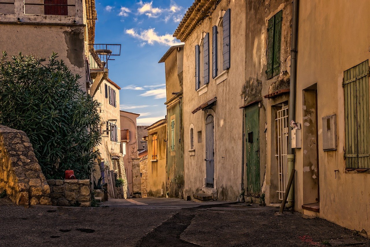 atraktivna popunjenost kuća za odmor na moru