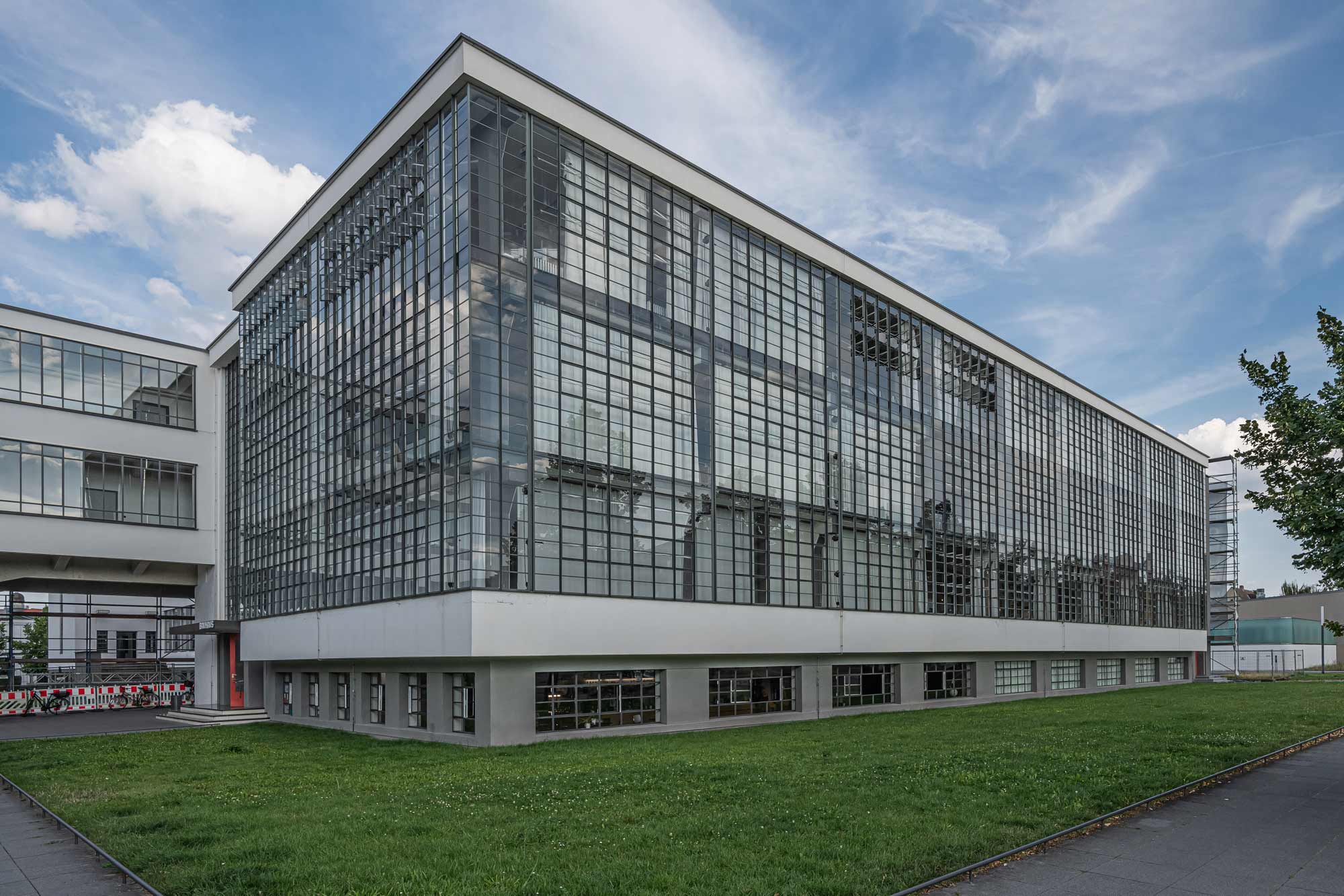 Bauhaus zgrada u Dessauu