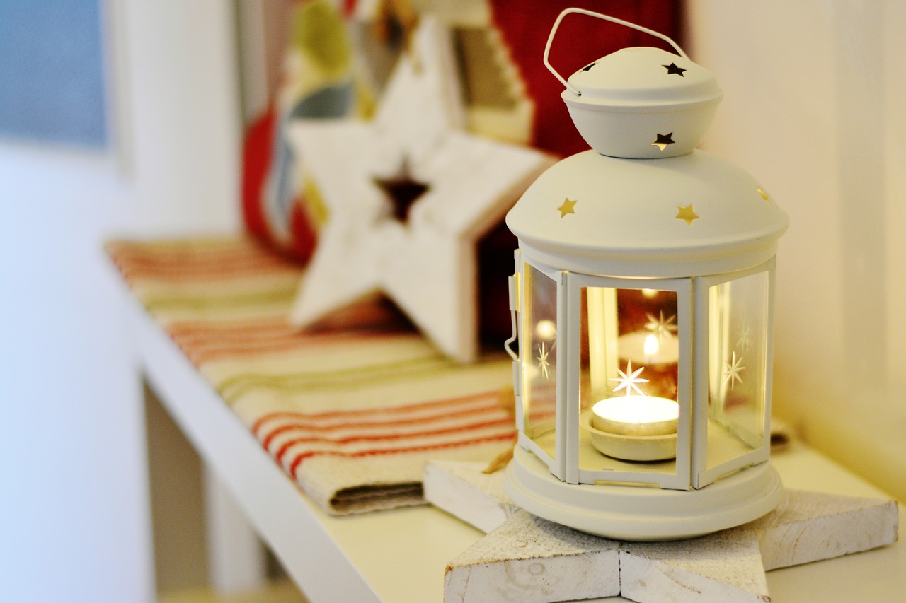 svjetiljka u kupoanici božić